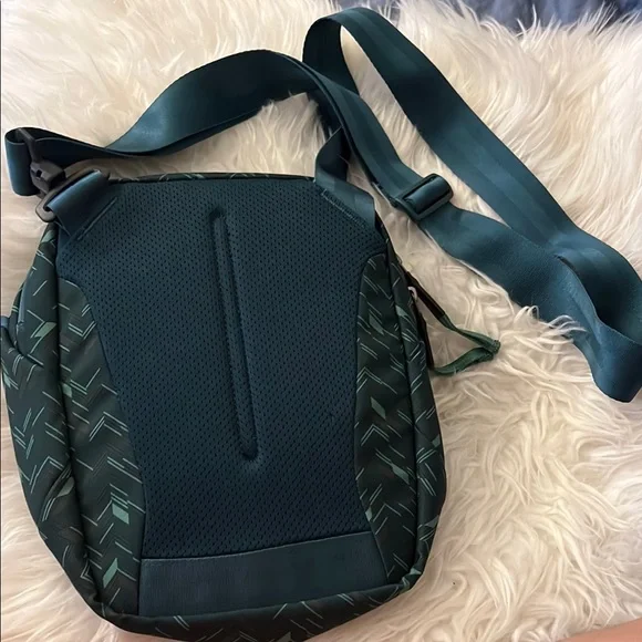 SOLD- MEC Dark Green Patterned Men's Belt Bag - Picture 2 of 5